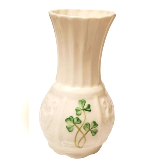 Belleek Accents Belleek Nadine Spill Vase Celtic Shamrock Ireland